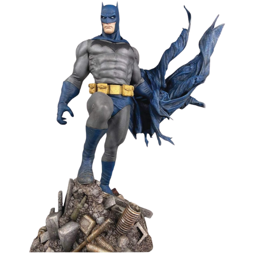 DC Gallery Diorama: Batman Defiant PVC Figure (Pre-owned)